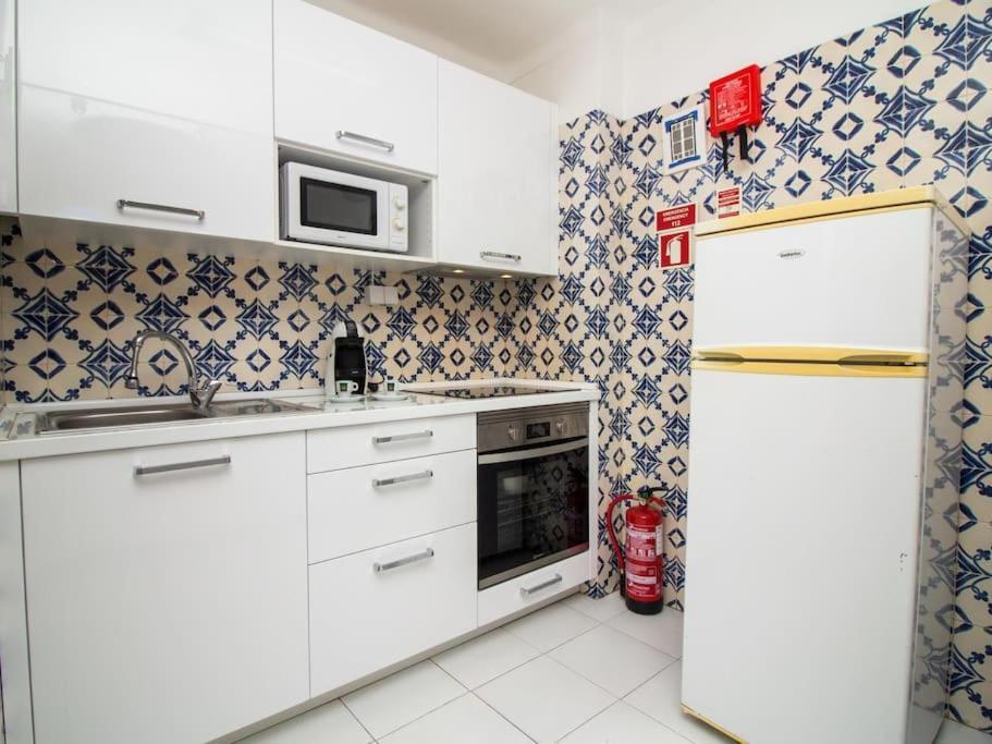 Old Town Apartment - Top Location & Downtown Албуфейра Екстериор снимка